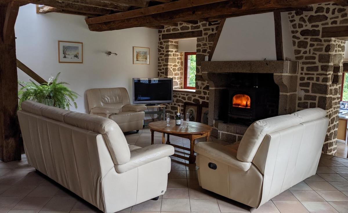 L'Angeberdiere Saint-Mars-sur-la-Futaie ภายนอก รูปภาพ
